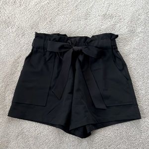 Black High-waisted Medium Windsor Dress Shorts